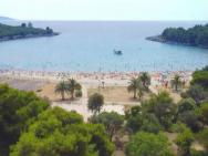 Plavi Horizonti ( , )