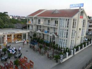 Hotel Petriti